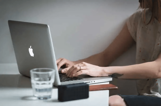 Simplifica tu Logística con un Asistente Virtual: Optimización y Eficiencia a tu Alcance.