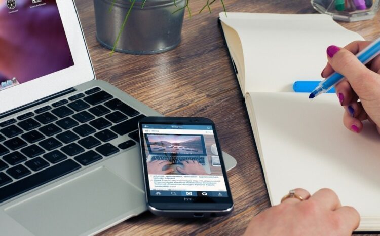 Eficiencia en Acción: Estrategias para Integrar Asistentes Virtuales en tu Equipo.
